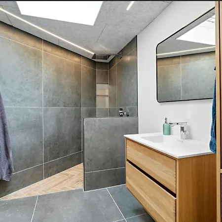 Newly Renovated Close To Downtown Esbjerg, With Garden Appartement *