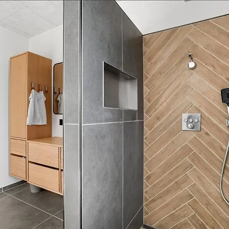 Newly Renovated Close To Downtown Esbjerg, With Garden Lejlighed Esbjerg
